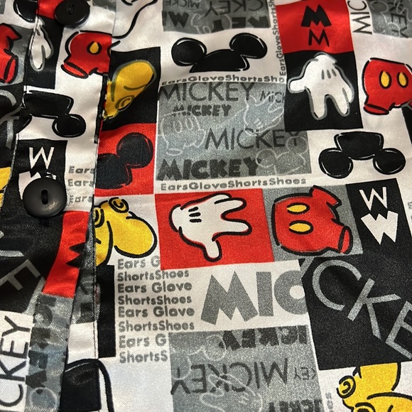 ❤️❤️❤️ Disney Mickey Mouse blouse shirt ❤️❤️❤️ - Picture 2 of 6